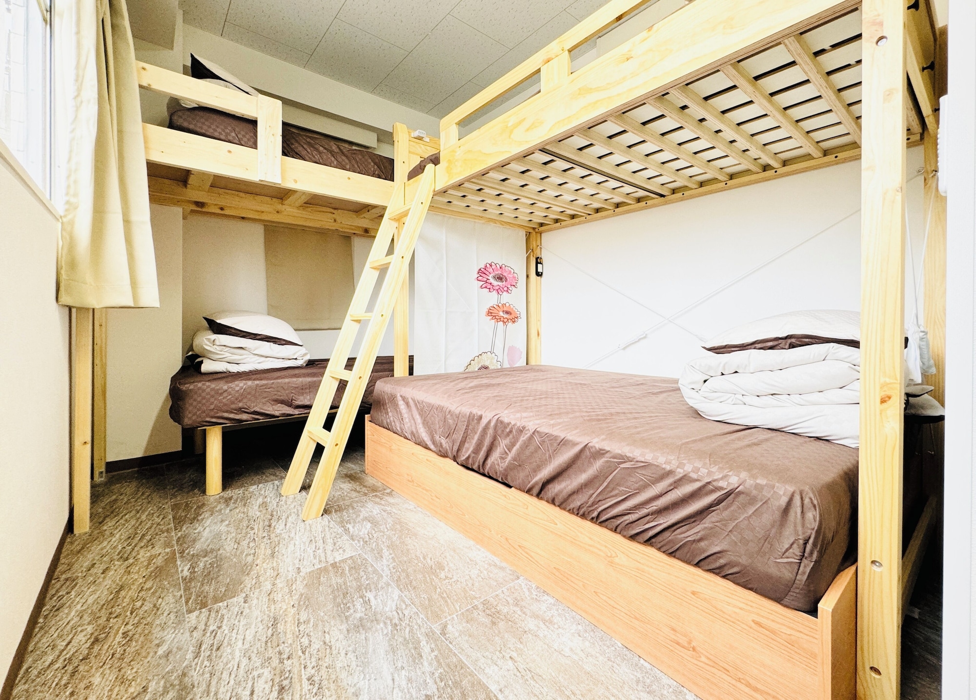 Private, 6 Bunk Beds, 3 Beds, Annex