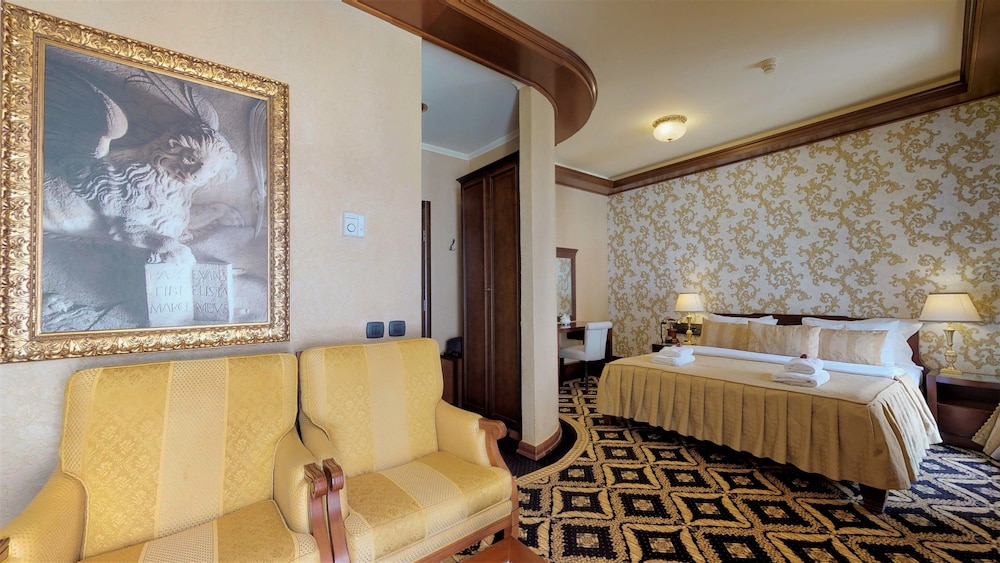 Historic Boutique Hotel Cattaro 20/60