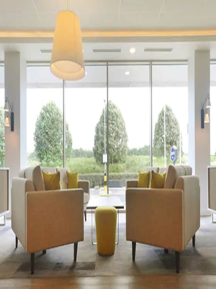 Hampton By Hilton London Stansted Airport 31/59