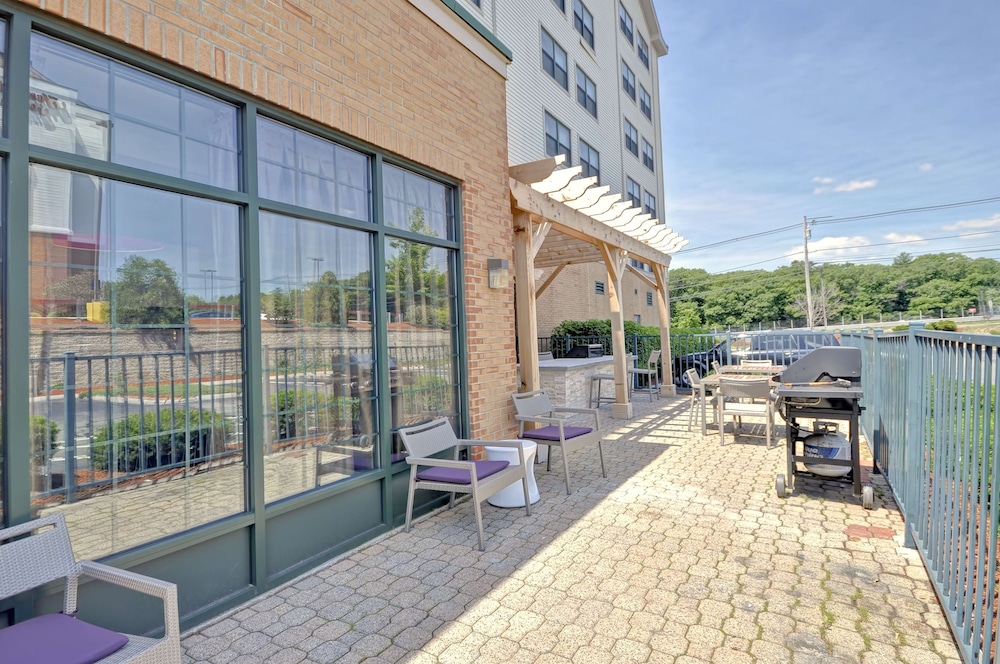 Homewood Suites by Hilton Boston-Peabody 2/55