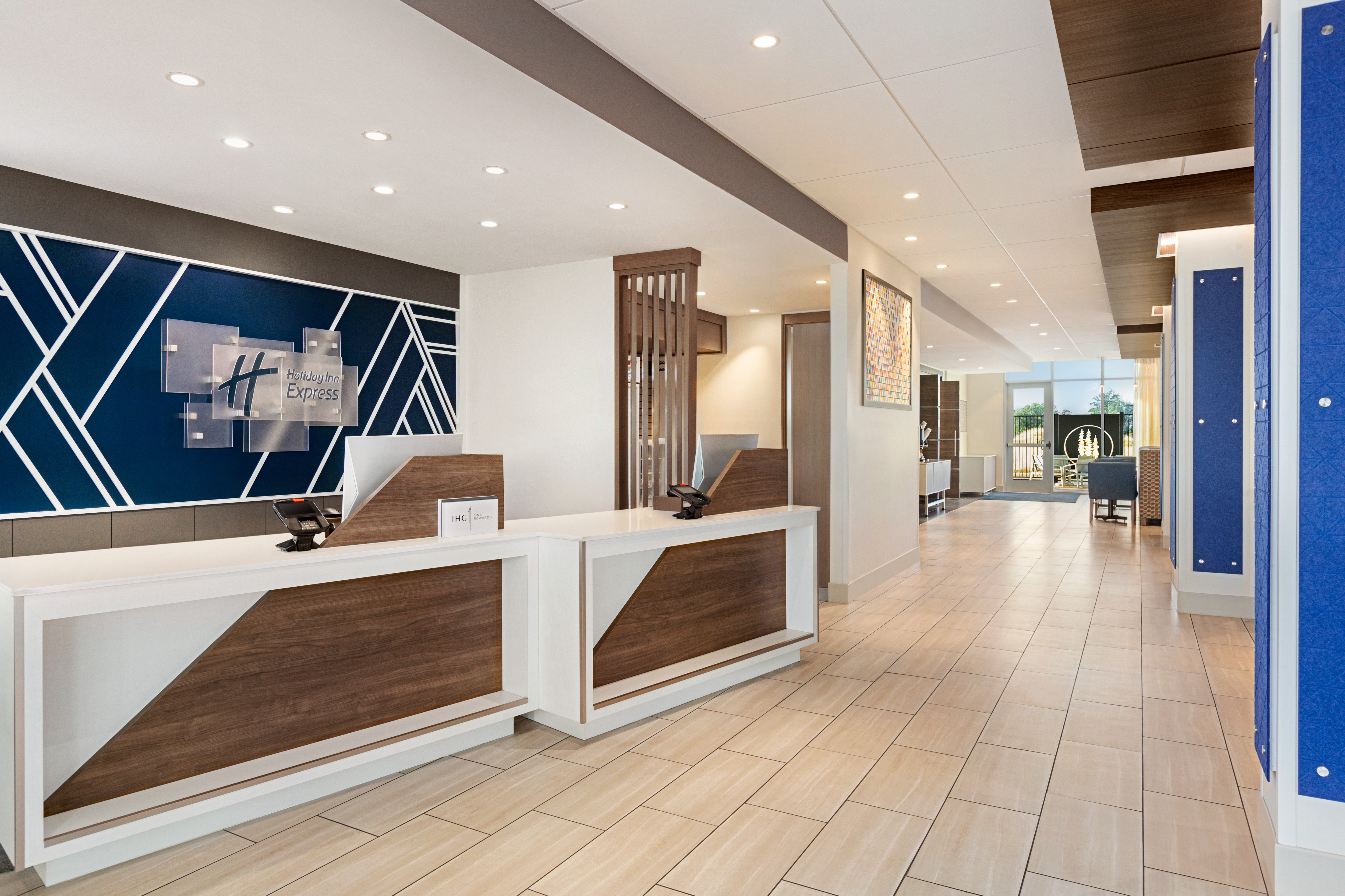 Holiday Inn Express & Suites - Ukiah 9/80