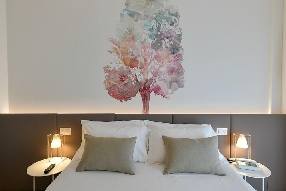 Hotel Elite 9/39
