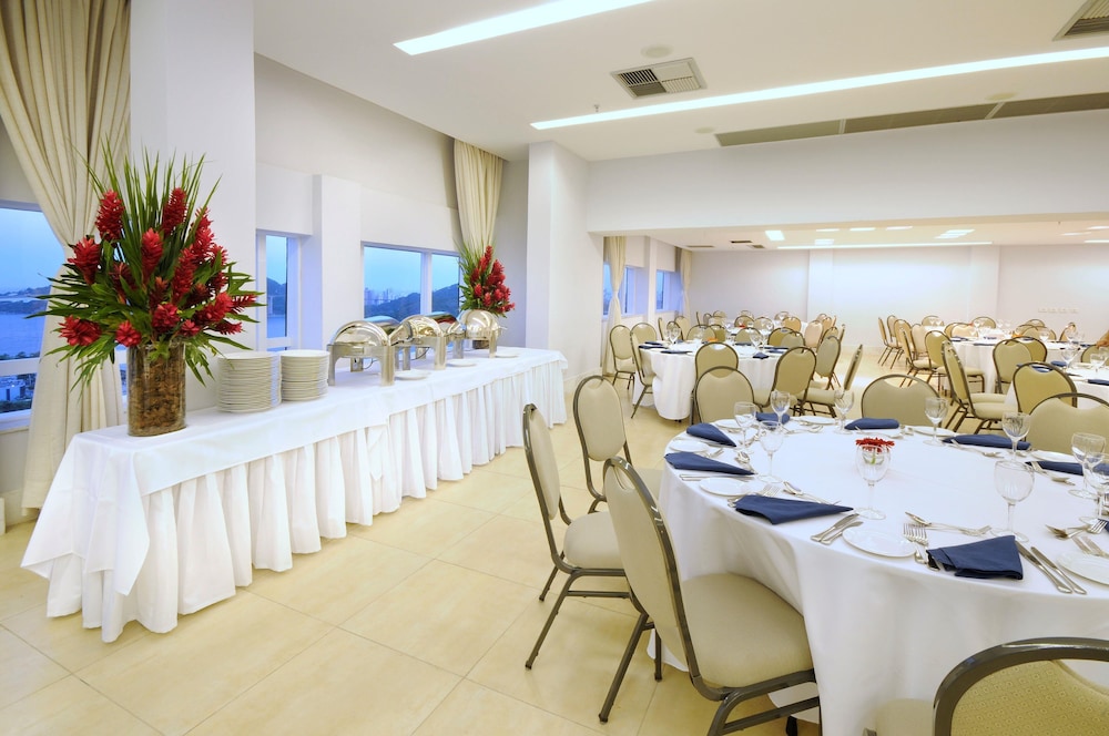 Golden Tulip Porto Vitoria 55/72