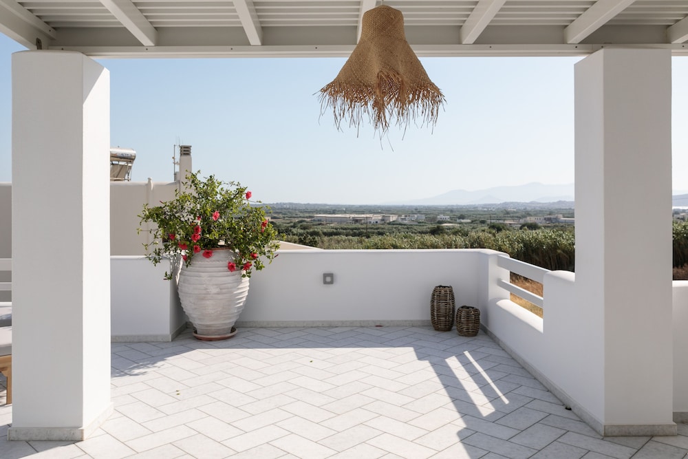 Aeolos Luxury Villas And Suites 10/71