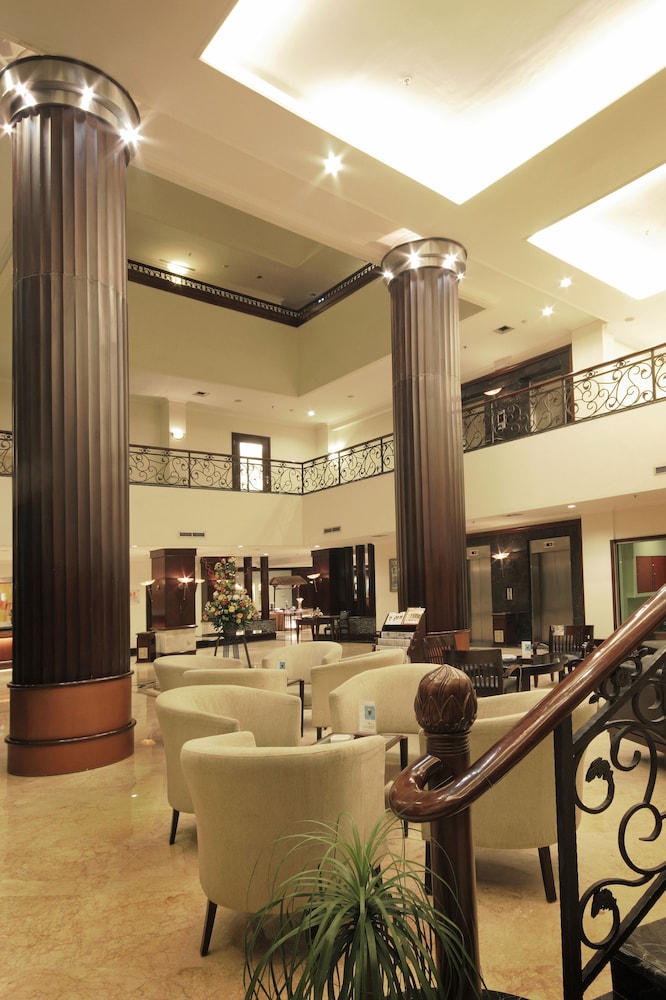Swiss-Belhotel Tarakan 50/63