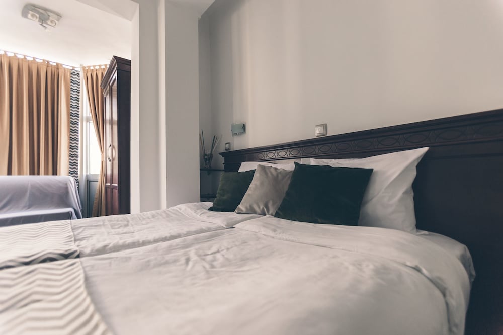 Su Hotel 18/50