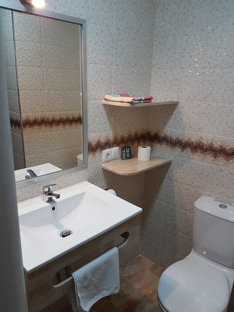 Hostal Malaga 41/50