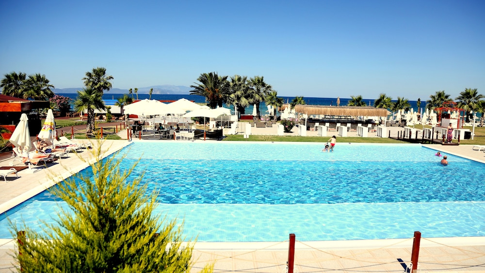 Risus Beach Resort Hotel Kusadasi 36/50