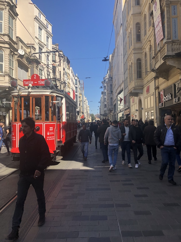 Taksim Palace Istanbul Hotel 16/18