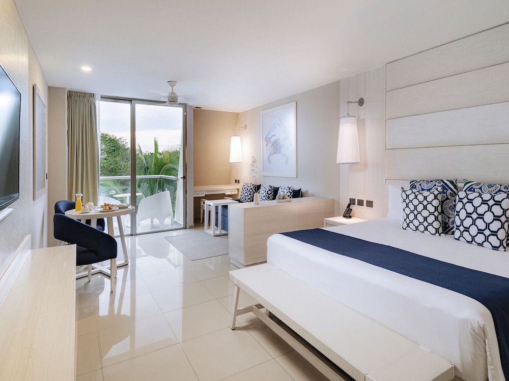 JUNIOR SUITE, DELUXE, QUADRUPLE