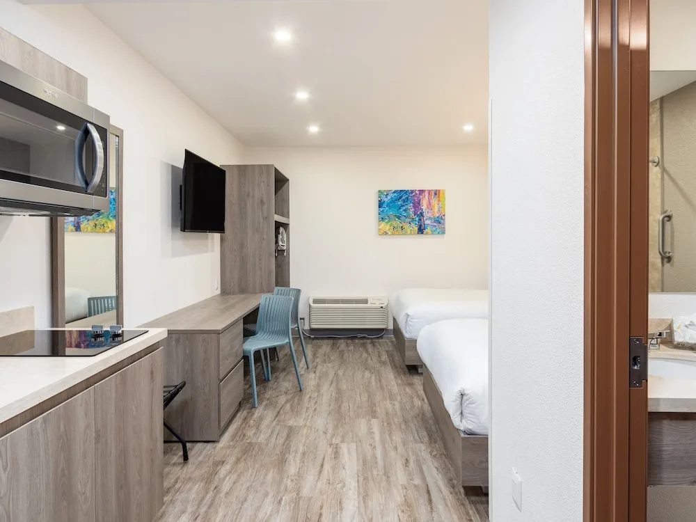 Hotel Mesaluna Short and Long Stay 33/74