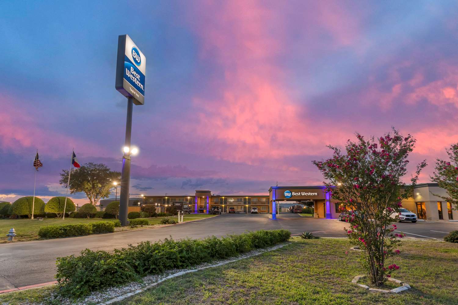 Best Western Taylor Inn 2/24