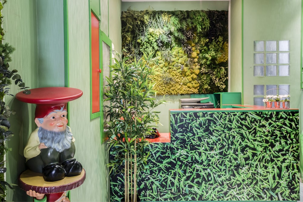 Hotel les Jardins de Montmartre 43/66