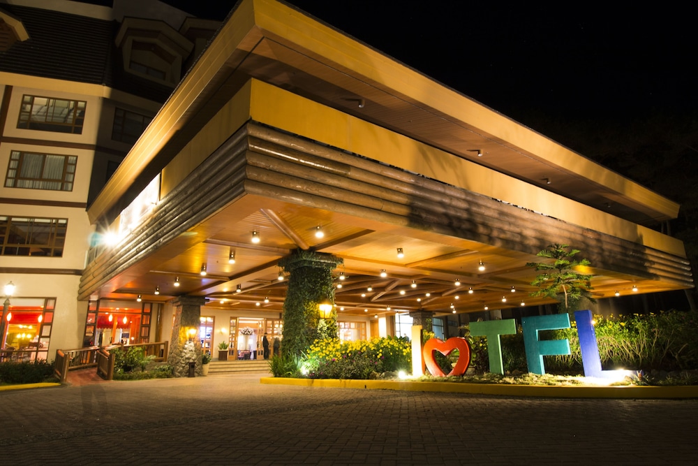 The Forest Lodge At Camp John Hay 5/75