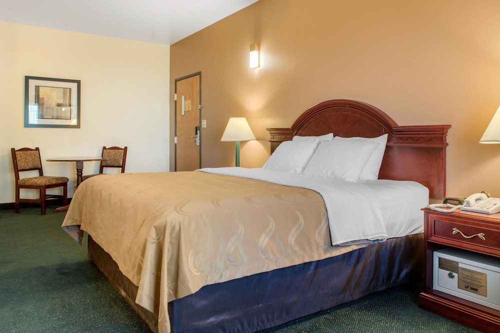 Helena Inn Airport 7/34