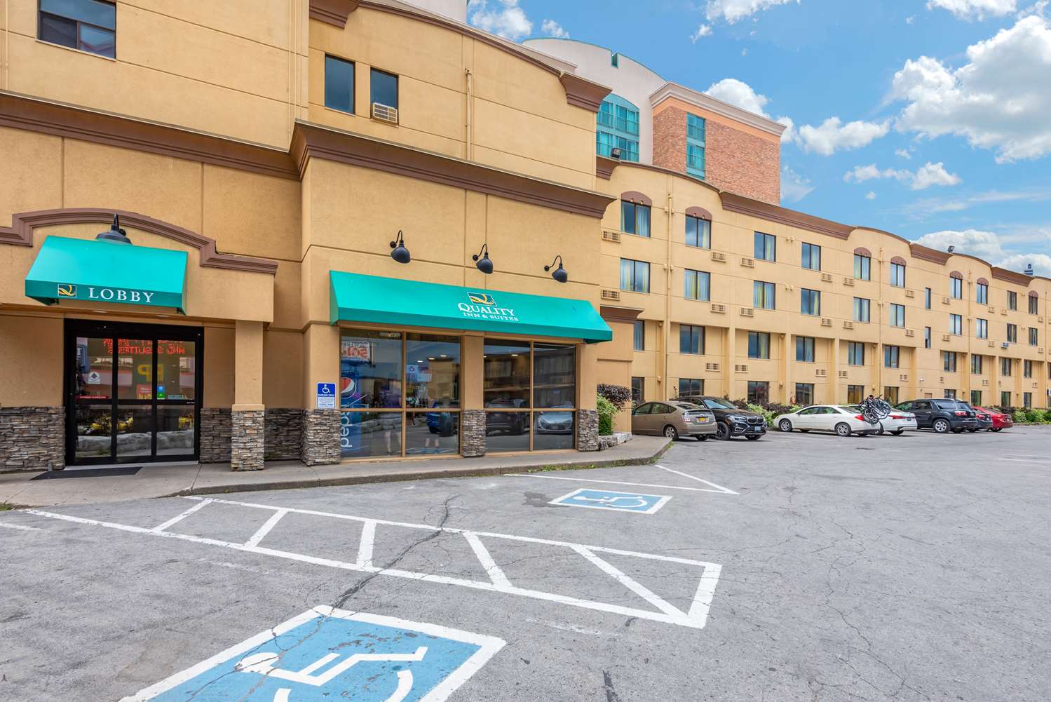 Quality Inn and Suites Niagara Falls ON 30/30