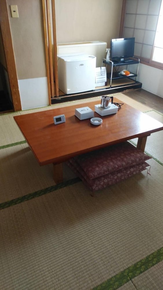 Takasaki Ekimae Plaza Hotel 32/33