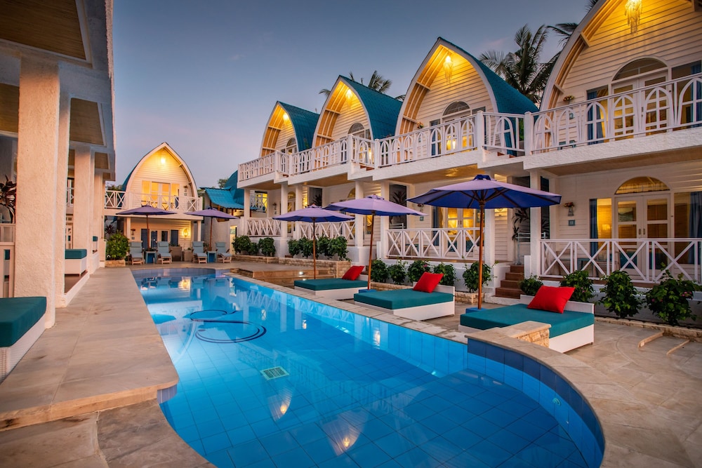 Santorini Beach Resort 62/65