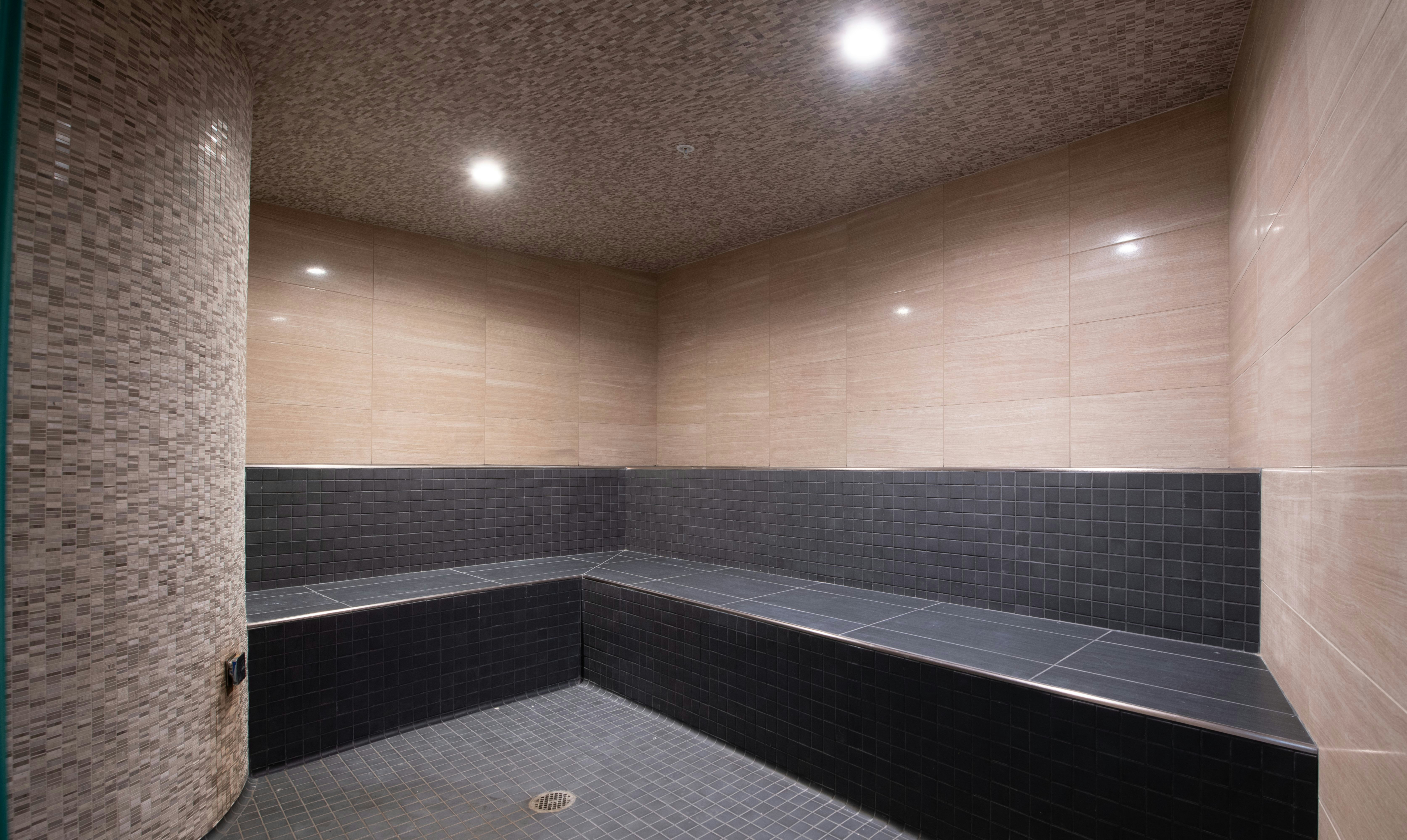 The Charter Hotel Seattle Curio Collection by Hilton 28/81