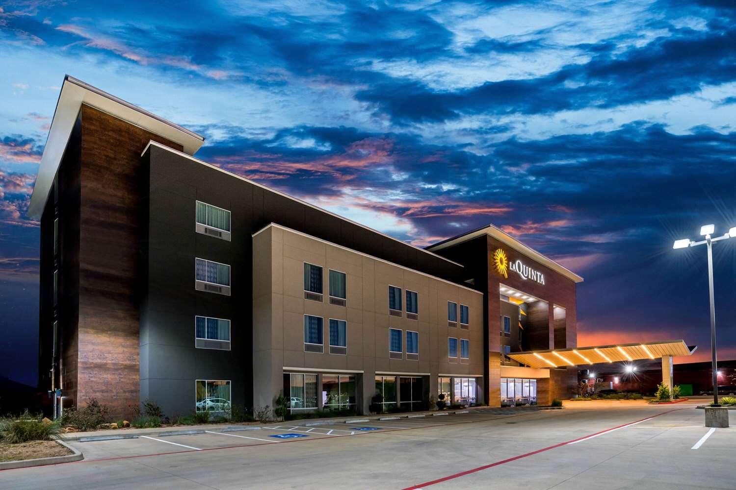 La Quinta Inn And Suites By Wyndham Houston Cypress 3/24