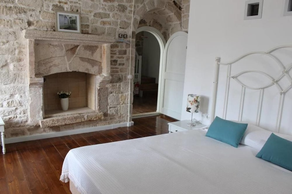 Eski Tas Otel 7/28