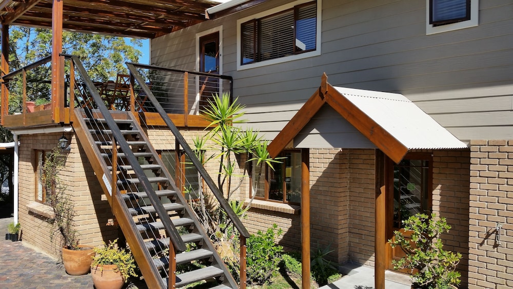 Pumula Lodge 4/50