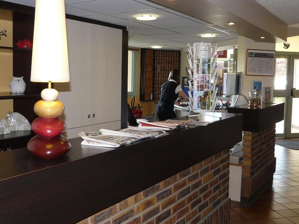 MONT VERNON HOTEL 34/45