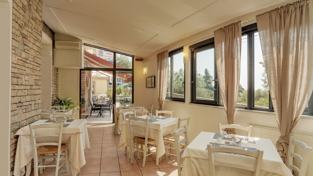 Hotel Rosa Dei Venti 28/32