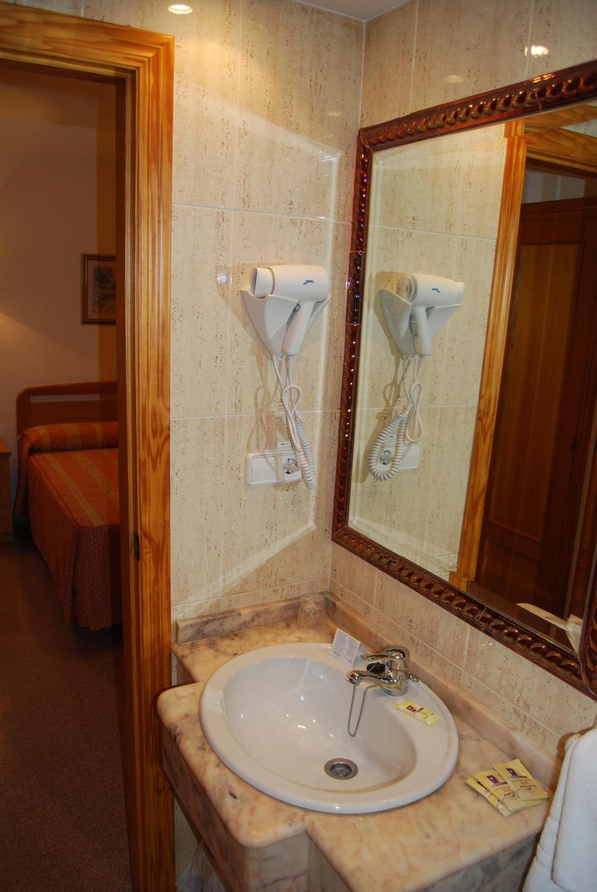 Hotel Santa Faz 53/58