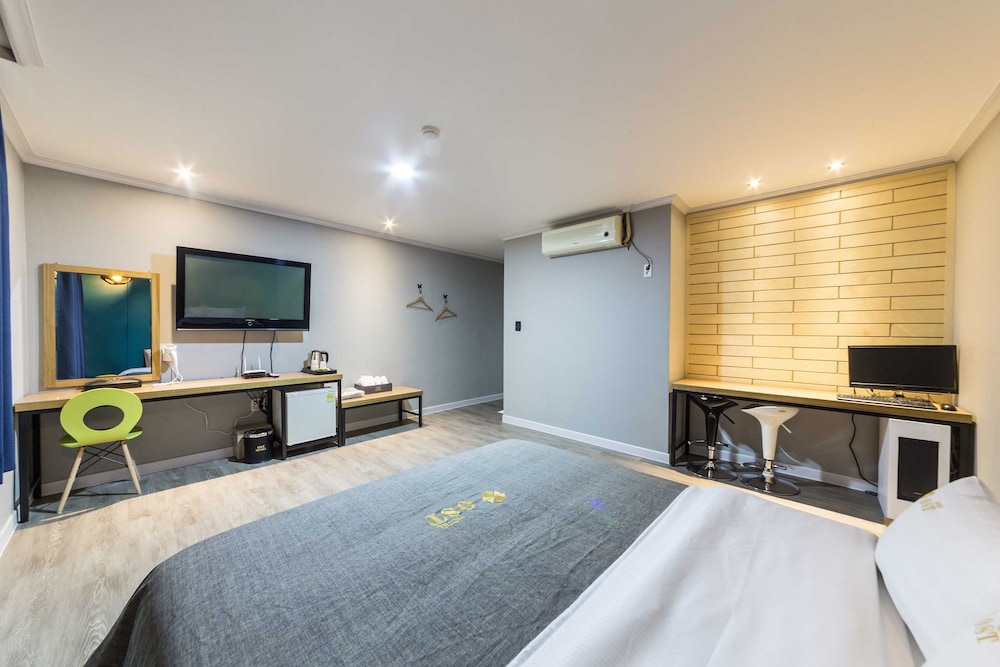 Ost Hotel 24/66