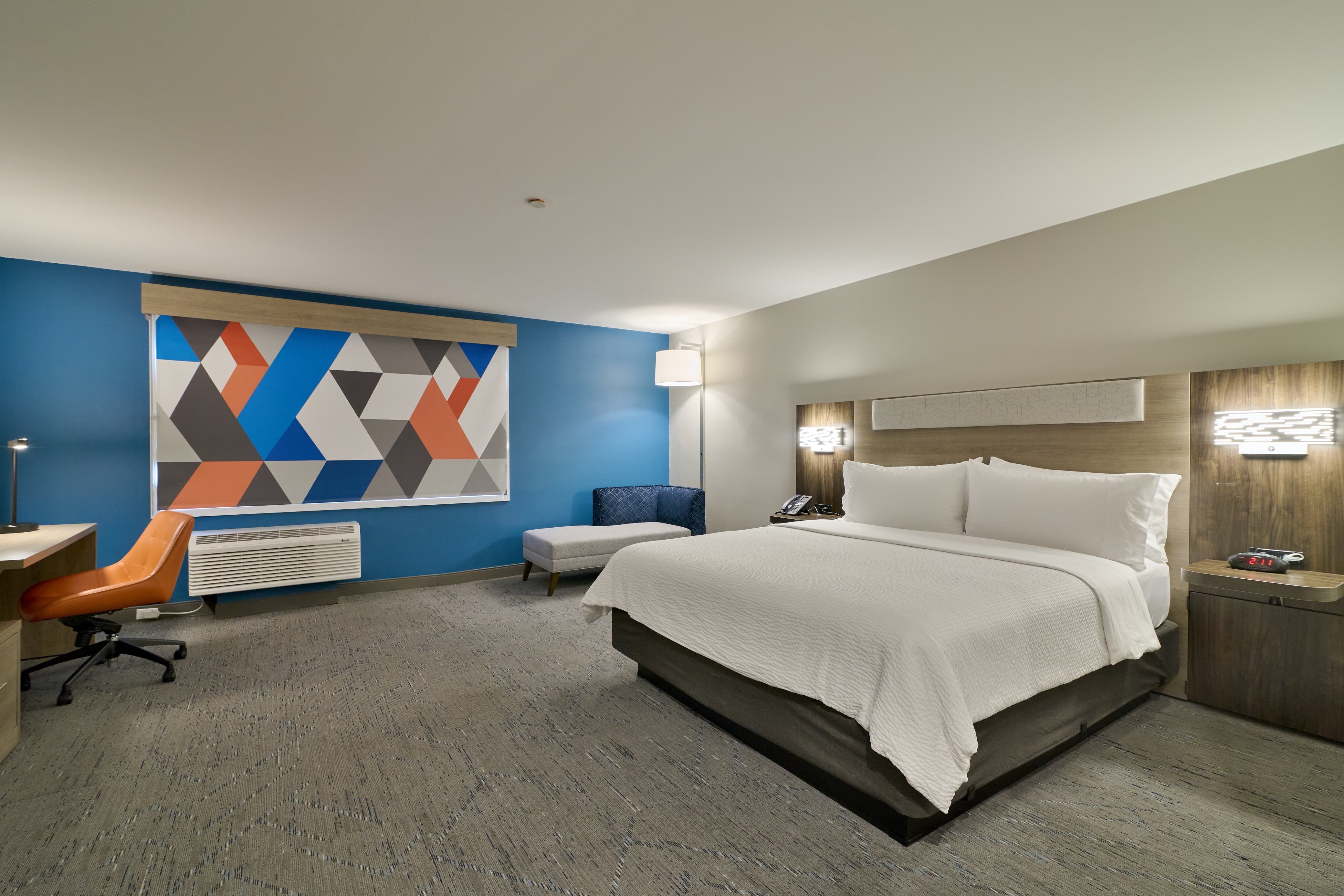 Holiday Inn Express & Suites DIAMOND 20/59