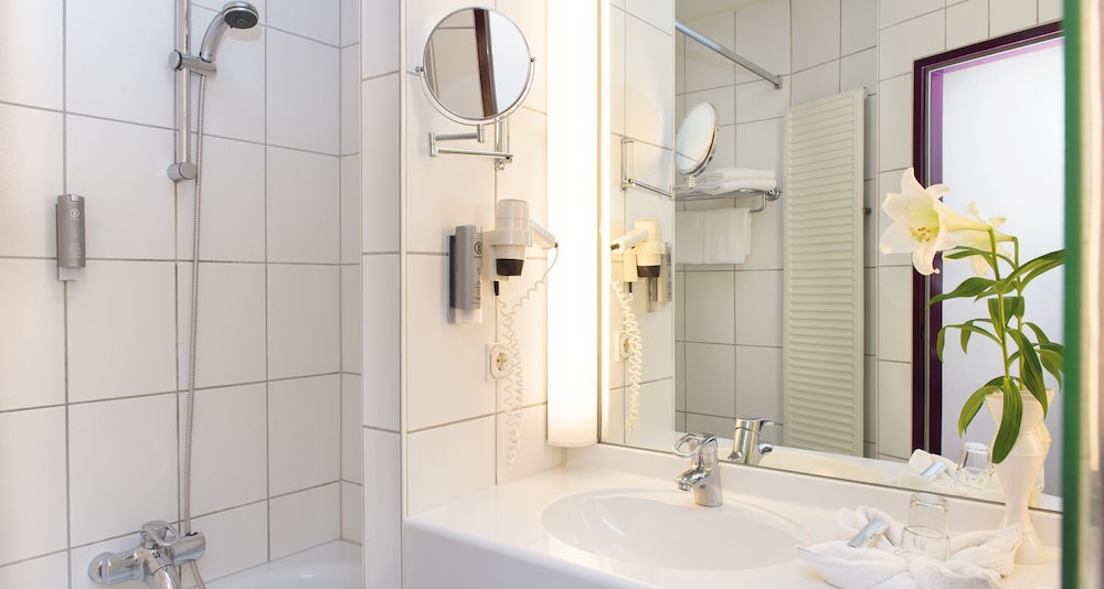 Victor's Residenz-Hotel Frankenthal 32/32
