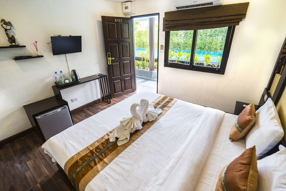 Pai Residence Chiangmai Gate 18/50