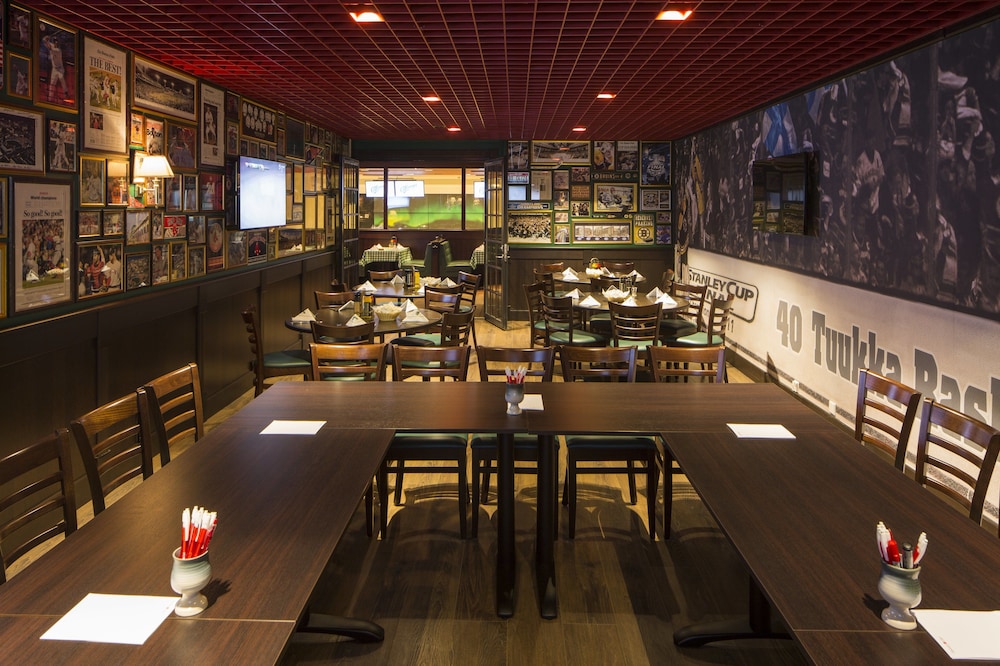 restaurant cafeteria