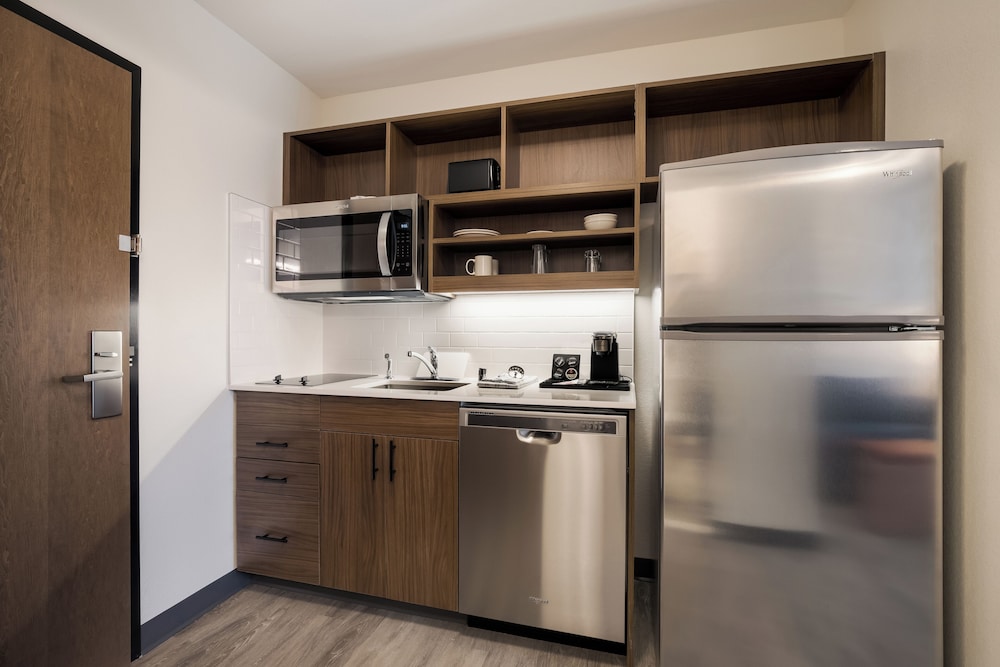 Everhome Suites San Bernardino - Loma Linda 12/59