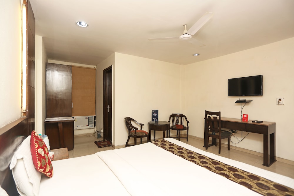 HOTEL GRAND PEEPAL 10/20