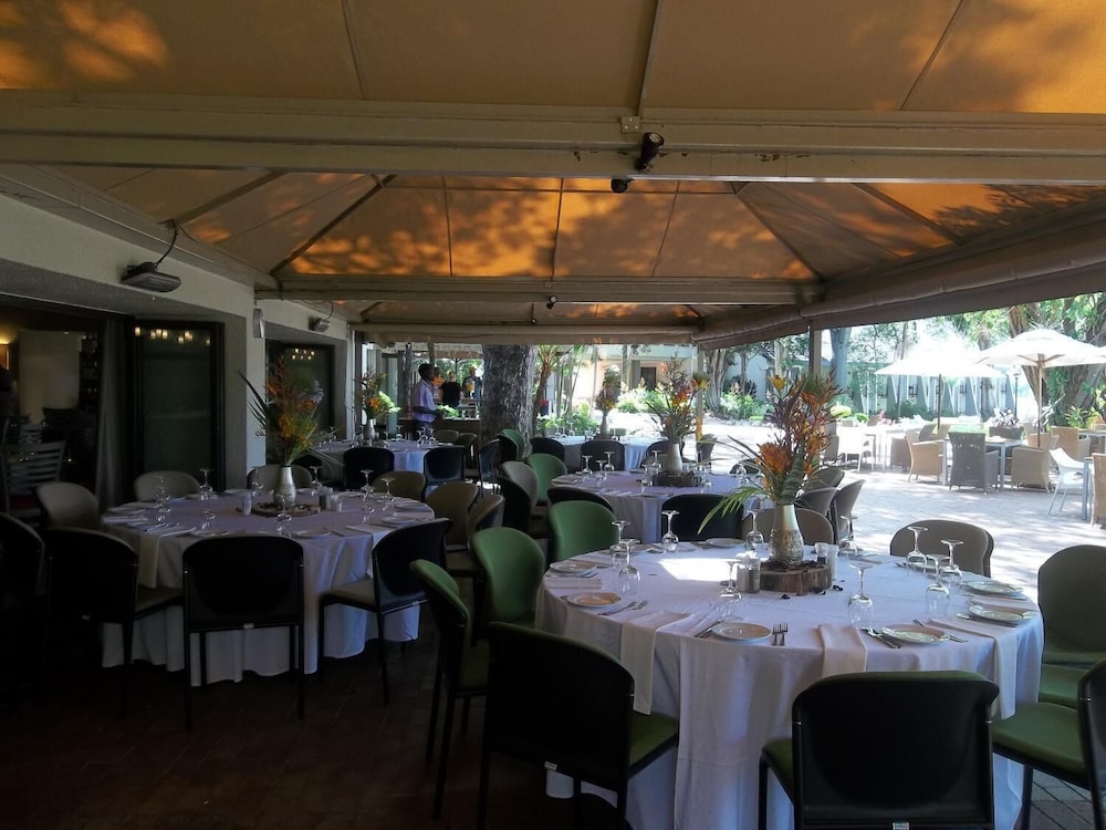Sabi River Sun Resort 24/44