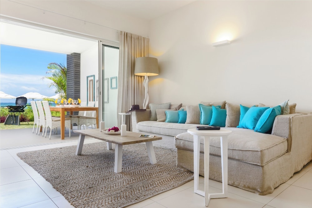 Myra Seafront Suites And Penthouses By Lov 37/56