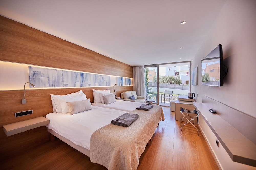 Prime, Twin Beds, Balcony or Terrace, Terrace