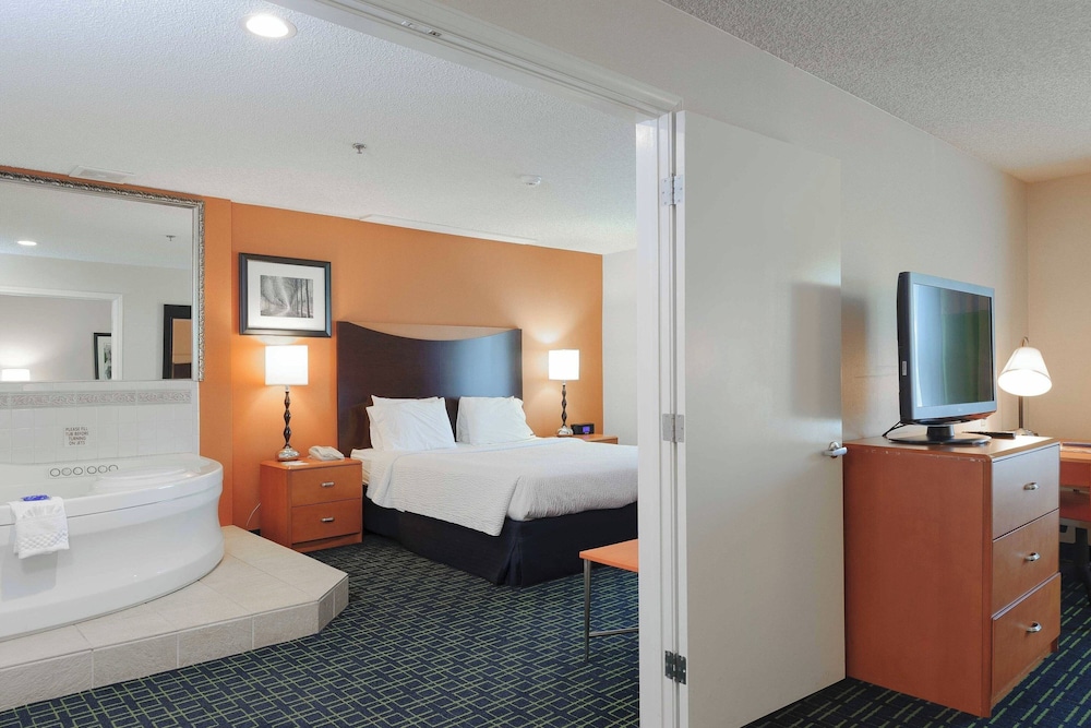 Fairfield Inn Suites By Marriott Oakland Hayward 19/48