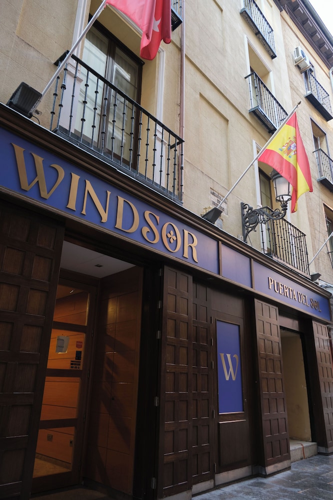 Hotel Windsor Puerta del Sol 4/65