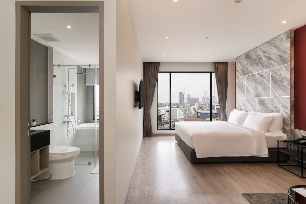 Thaya Hotel Bangkok 11/39