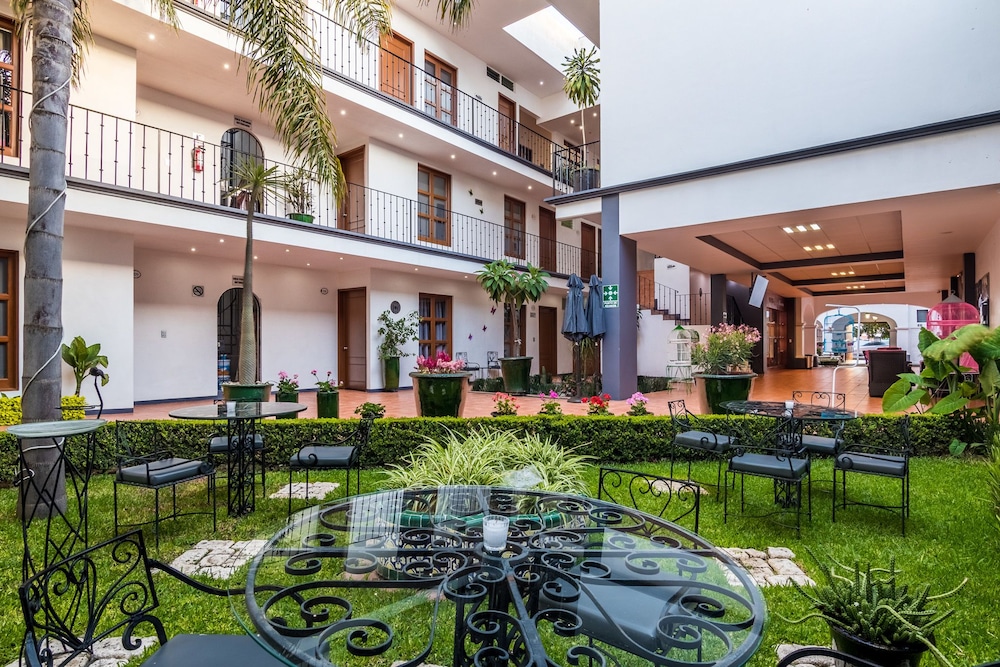 Hotel del Marquesado 66/72