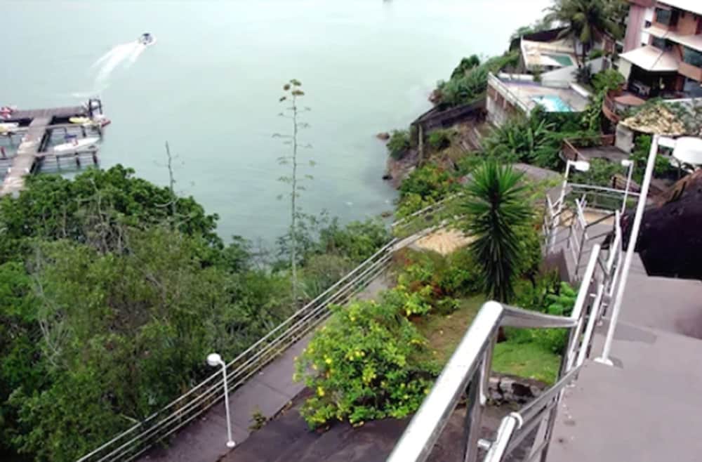 Hotel Ilha do Boi 48/50