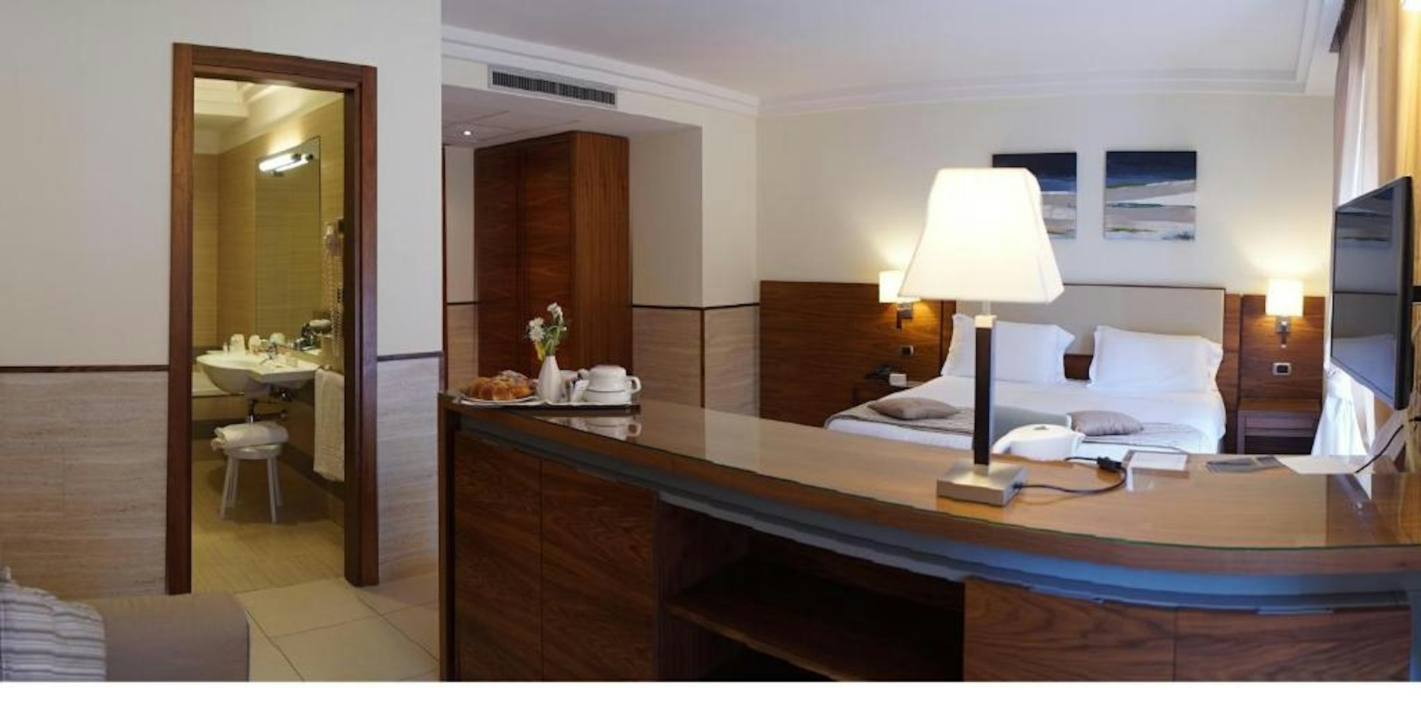 Suites And Residence Hotel 44/44