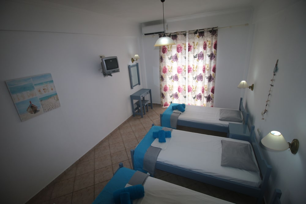 Utopia Kavos Hotel 38/49