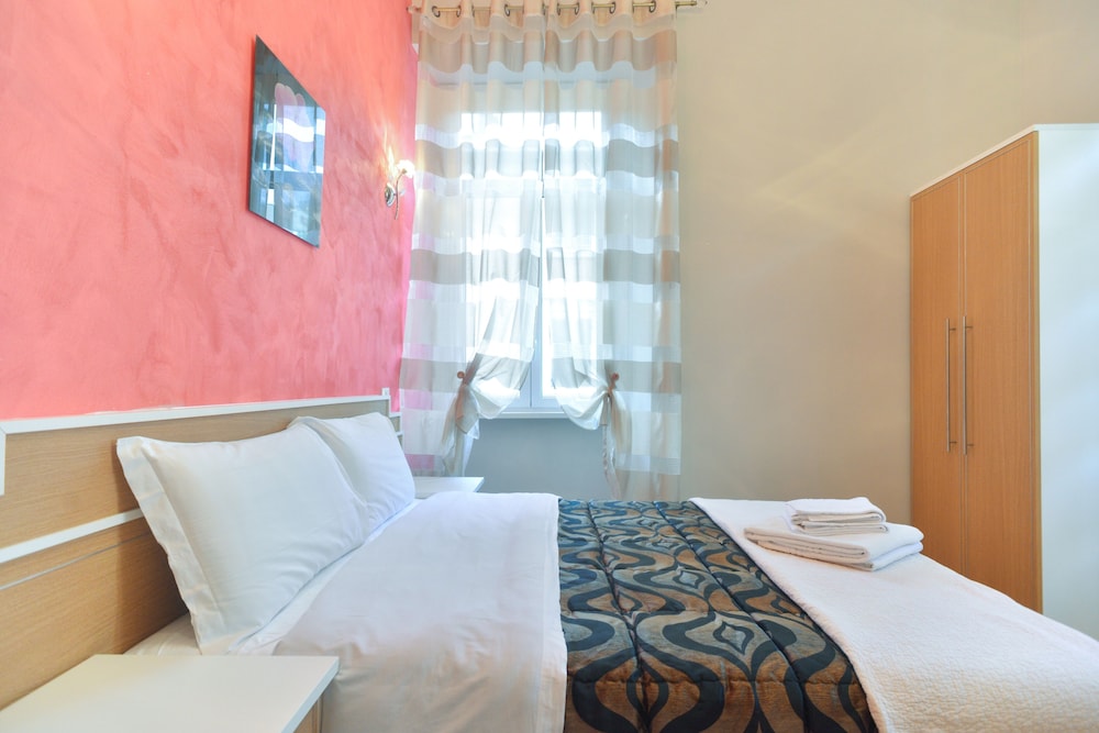 Trani B T Rooms 18/46