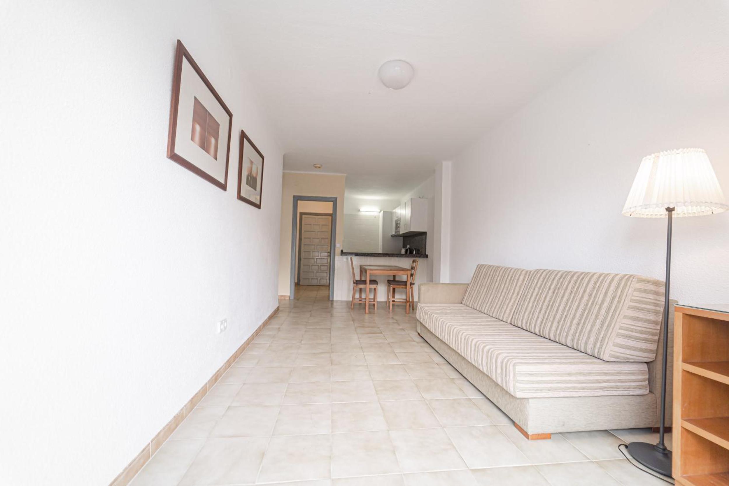 El Cortijo Apartments 32/53
