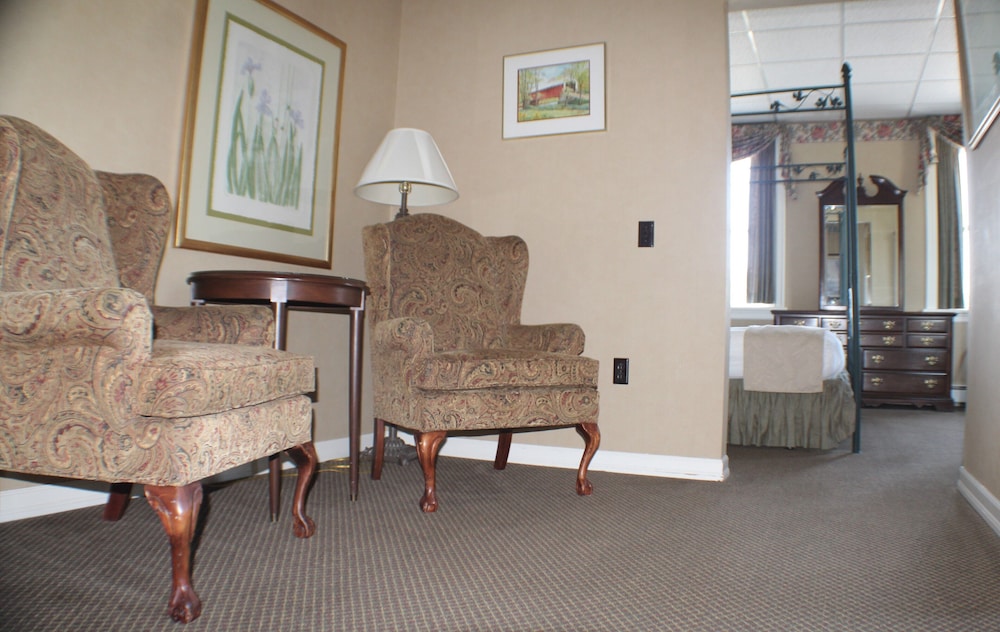 Waynebrook Inn Est 1865 48/73