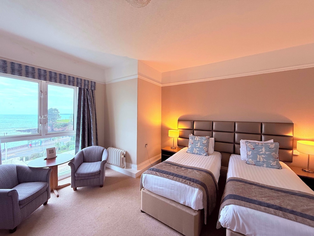 STANDARD, TWIN BEDS, SEA VIEW